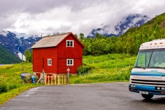 Salnes Glacier Parking